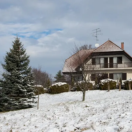 Maison d'hôtes Hubertus Vadaszhaz Újudvar